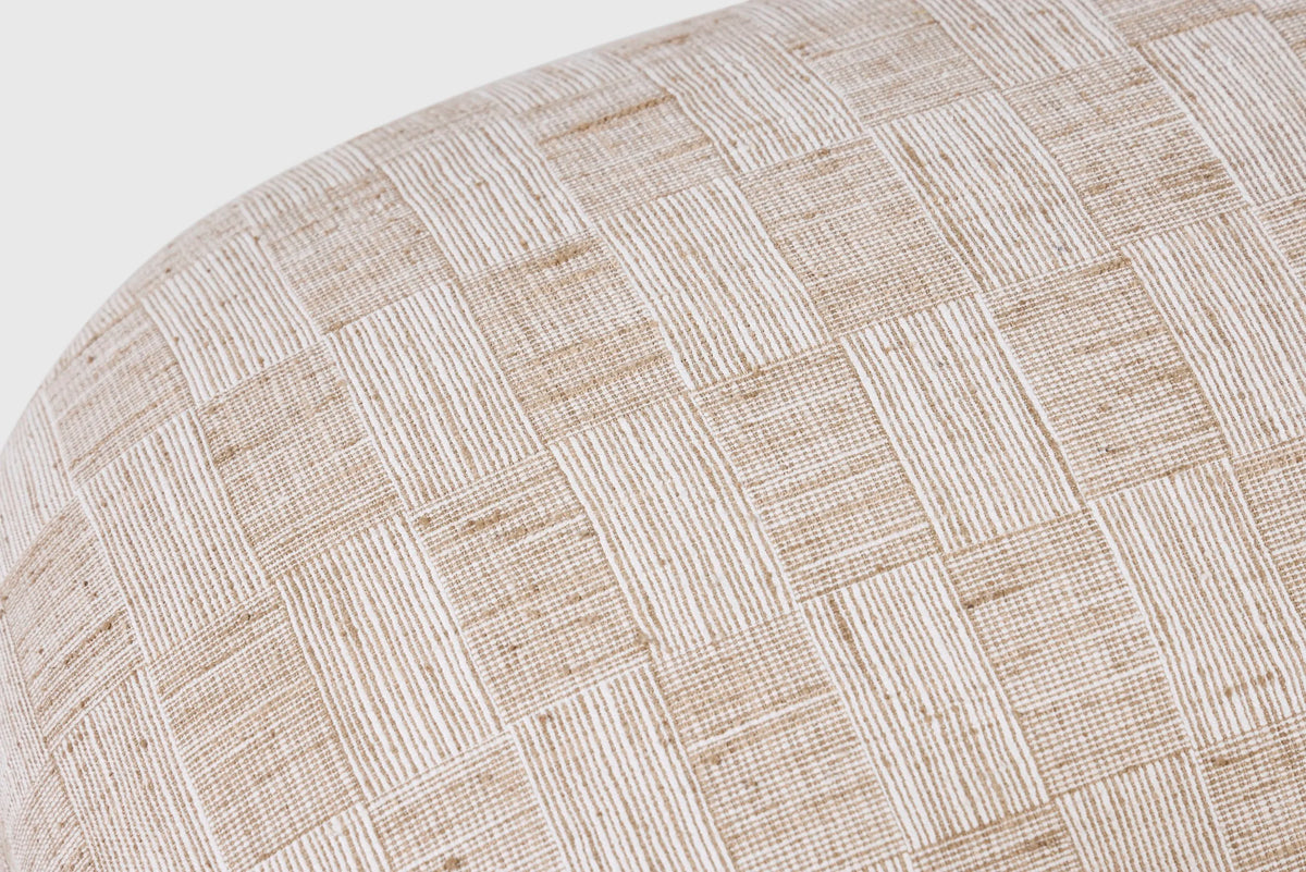 Lillian Ottoman, Jax Straw