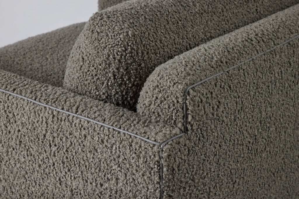 Harrison Chair, Loose