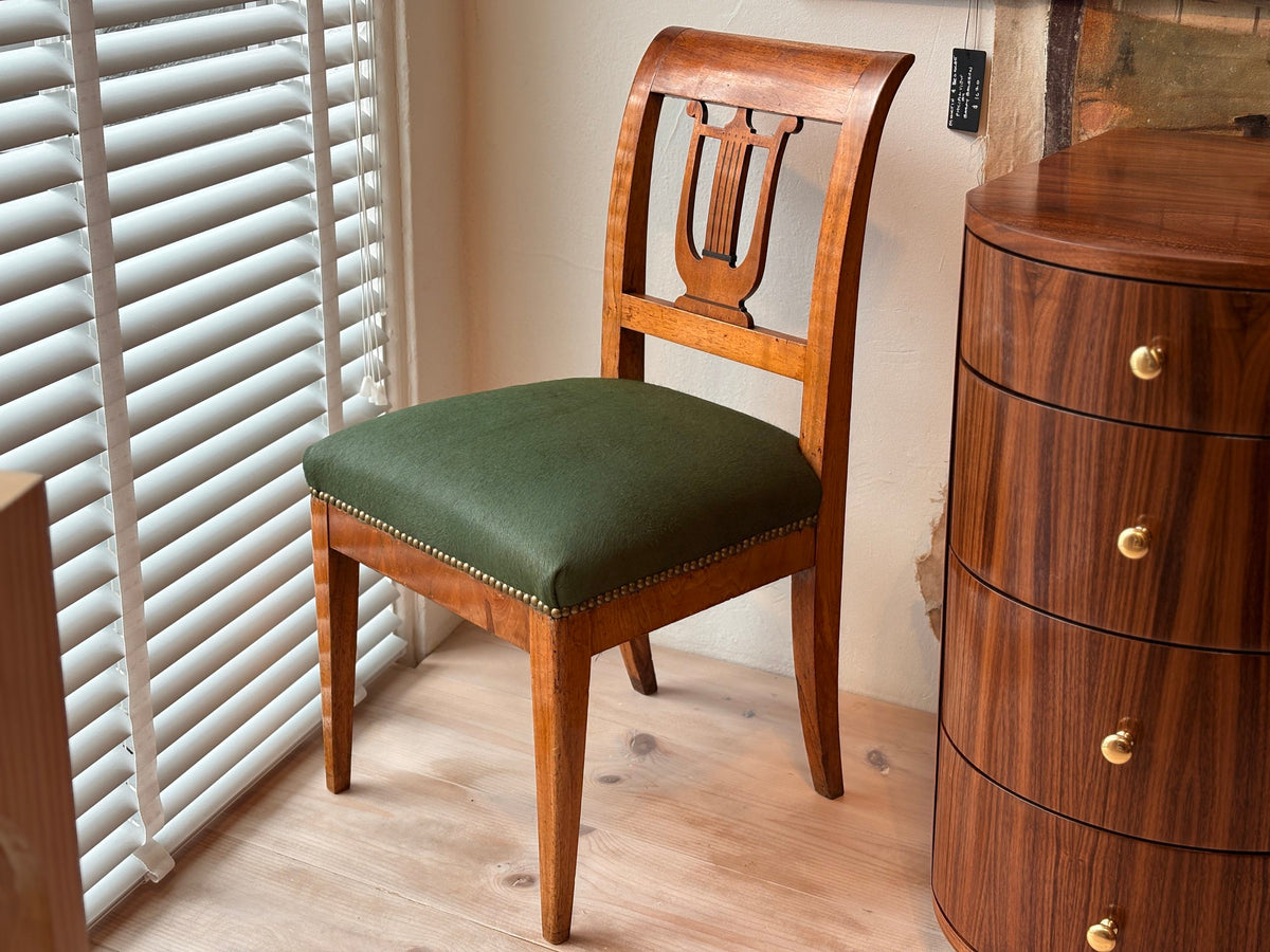 Green Chair Harp Design