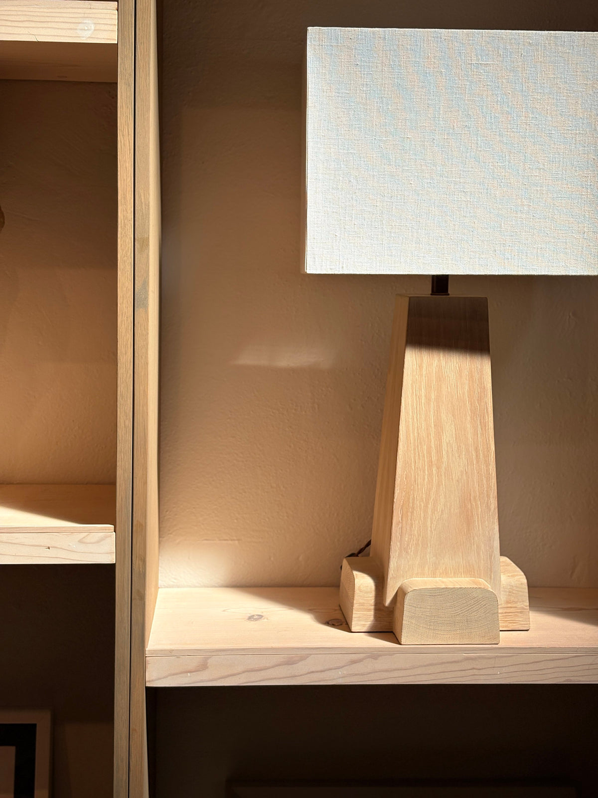 Cross Base Lamp