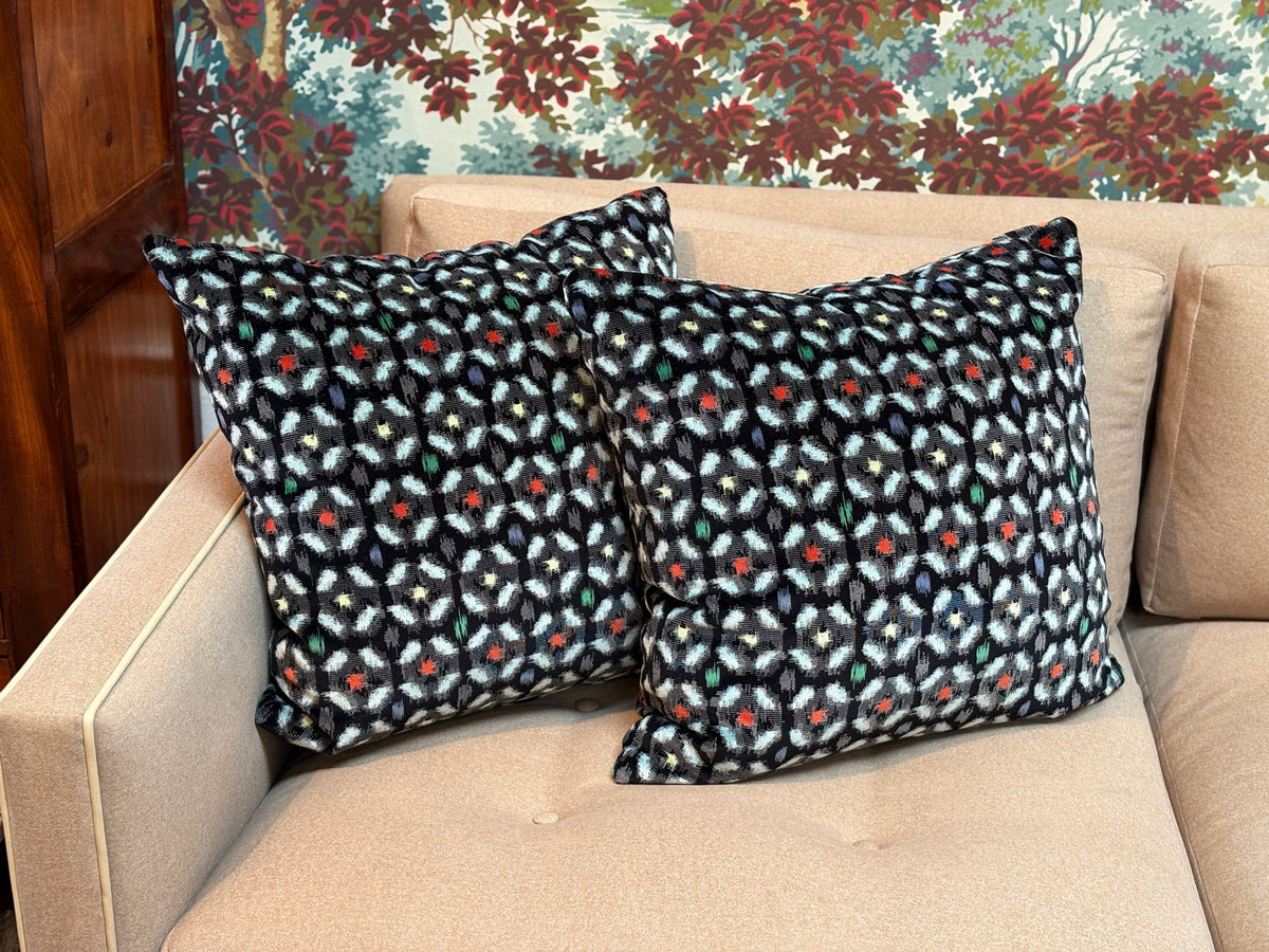 Kasuri Velvet Pillow