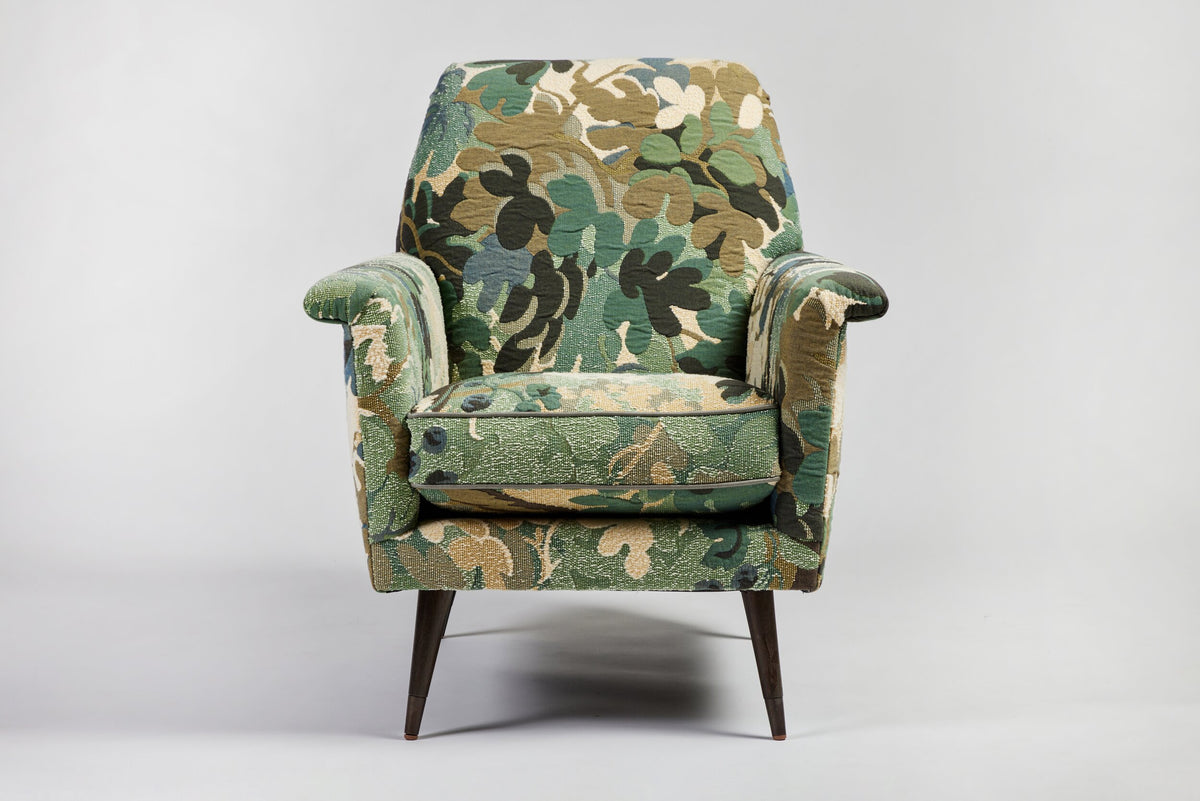 Jolly Club Chair