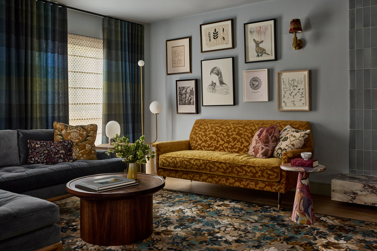 Jolly Sofa 72"
