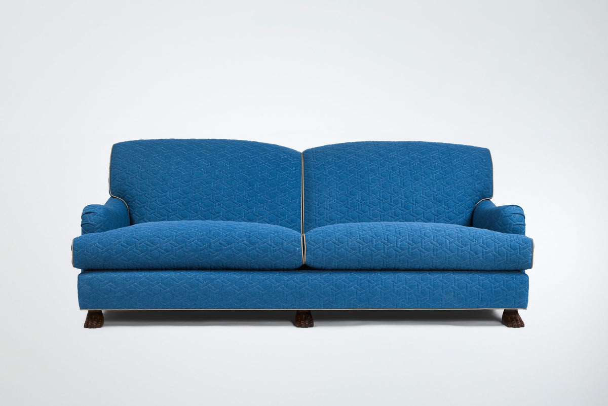 Lupa Sofa 84"